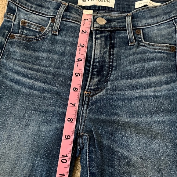 Denim Forum The Nico Midrise Skinny Crop, 00-23, raw hem, like new - Picture 6 of 8
